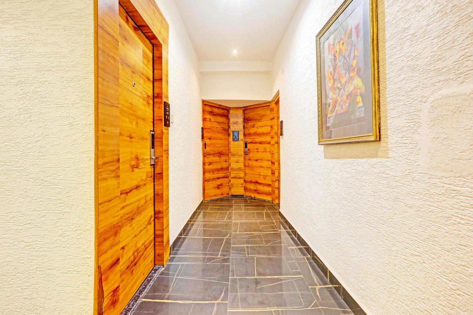 Super Townhouse Cantonment Varanasi Formerly Sarin Inn Εξωτερικό φωτογραφία