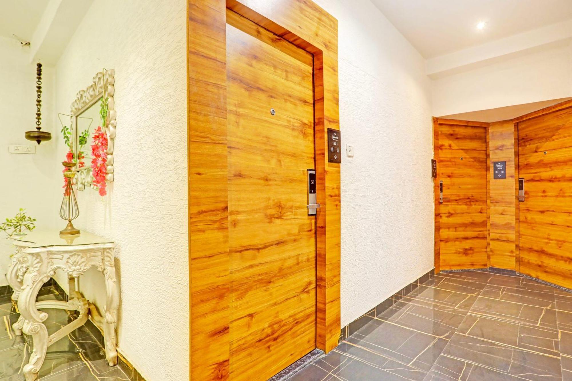 Super Townhouse Cantonment Varanasi Formerly Sarin Inn Εξωτερικό φωτογραφία