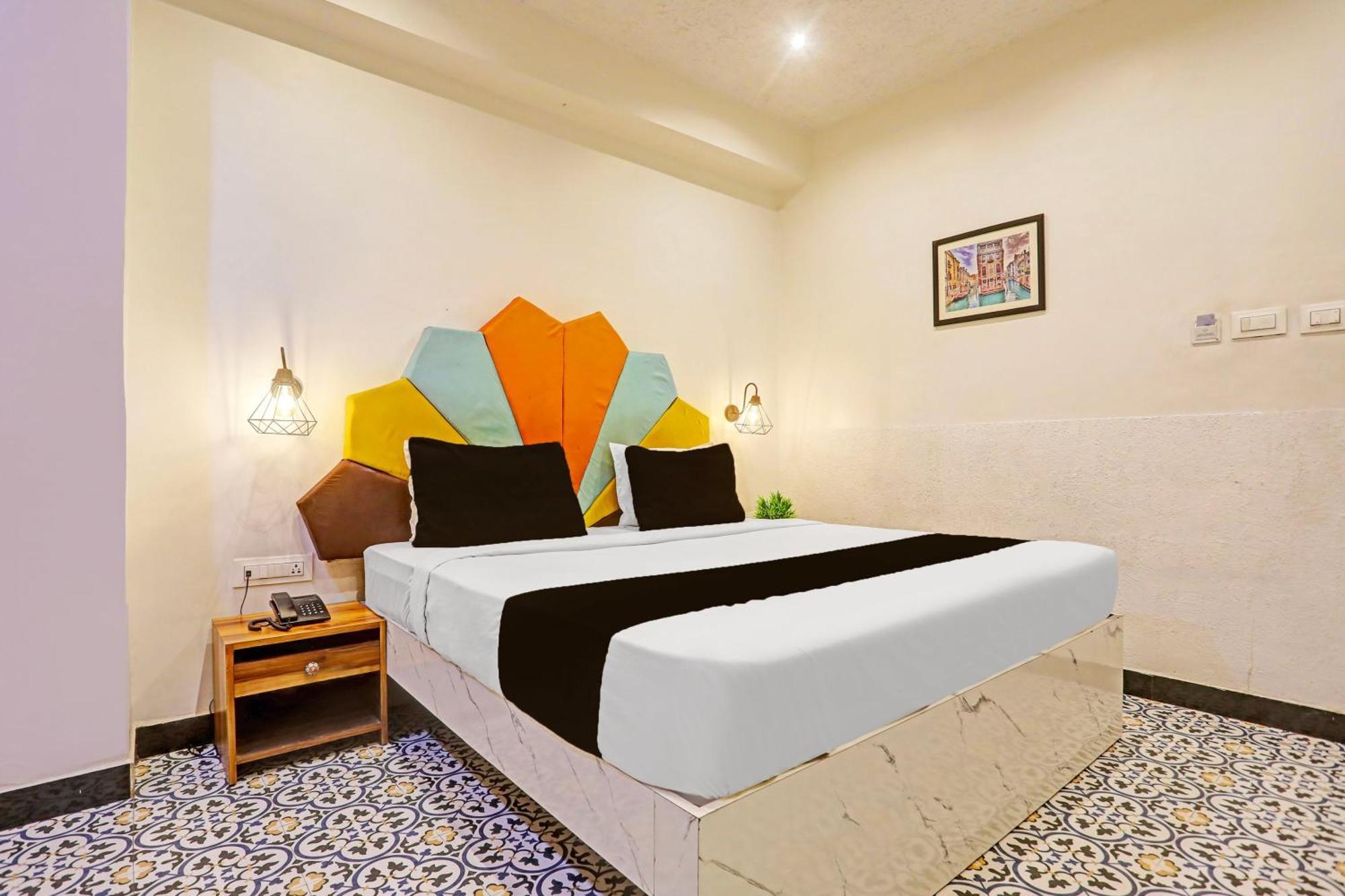 Super Townhouse Cantonment Varanasi Formerly Sarin Inn Εξωτερικό φωτογραφία